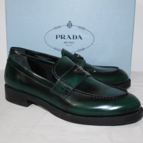 NWB PRADA Triangle Loafer Loafers Flats Bosco 40 - Picture 1 of 7